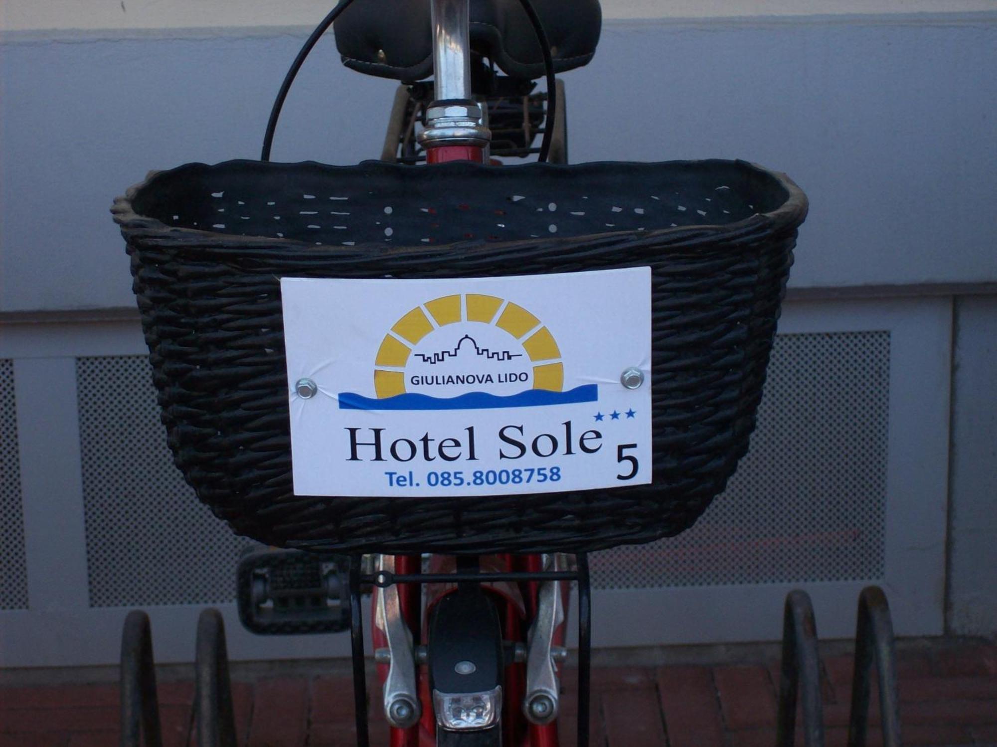 Hotel Sole Джулианова Екстериор снимка